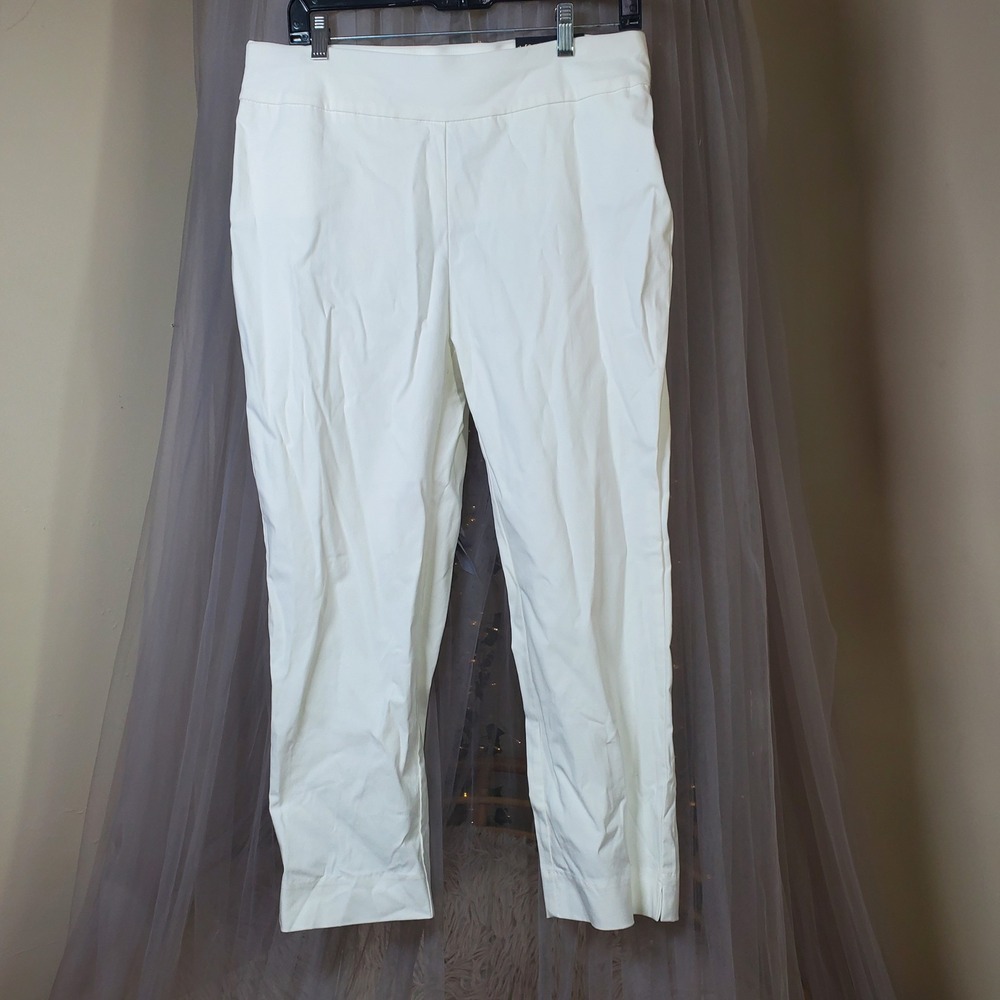 Chico's White Cropped Ankle Pants - Picture 2 of 6
